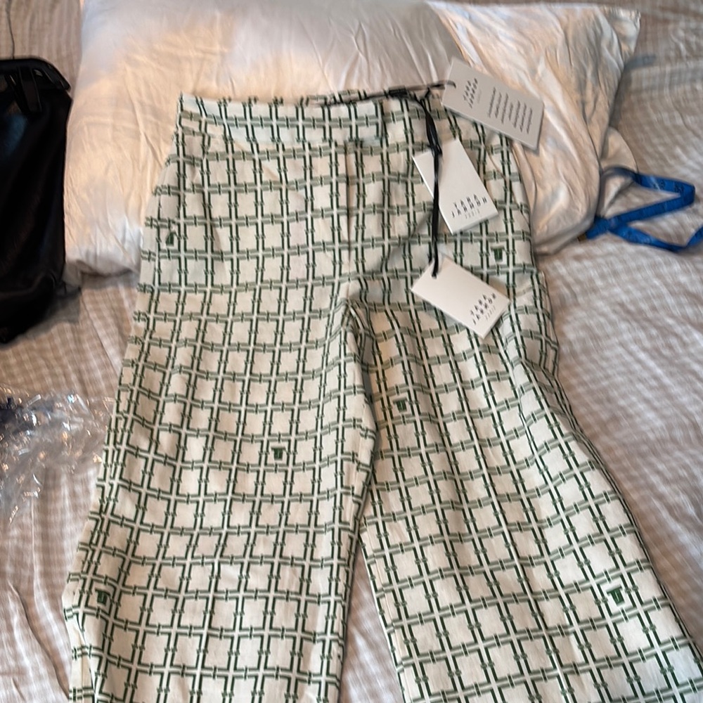 Tara Jarmon Green and Cream Geometric Pants